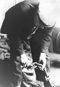 George at Bloomers - early 1970s, photo by Janet Kerr.