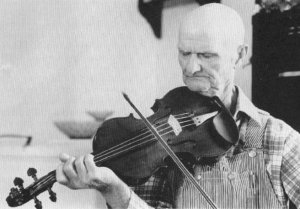 stinnett.jpg - 14.3 K